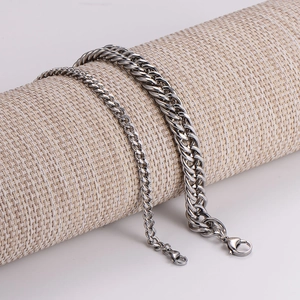 Men's Cuban Link Chain Bracelet 304 Stainless Steel Polished Curb Weave Jewelry Hip Hop Punk Style Silver Color