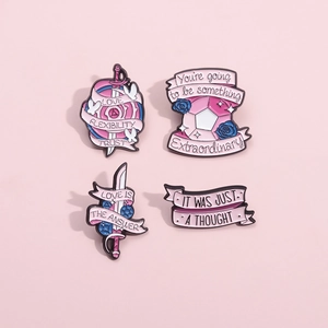 Ensemble de broches émaillées épée et rose avec texte Love Is The Answer en rose