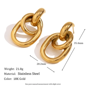 Boucles d'oreilles géométriques en forme de O en acier doré 18K avec dimensions