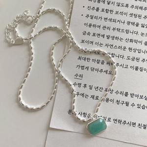 S925 sterling silver necklace with rice bead chain and green rectangle amazonite stone