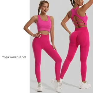 Ensemble de yoga sans couture rose pour femmes avec brassière croisée et legging taille haute