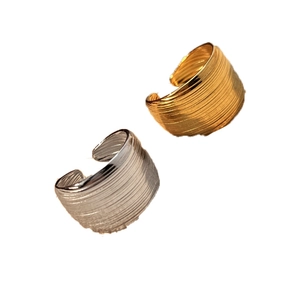 Minimalist stainless steel open rings with layered wire texture in gold and silver finish