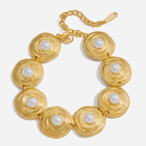 Vintage 18K Gold Plated Stainless Steel Faux Artificial Pearl Round Bracelet For Women Elegant Spiral Texture Adjustable Jewelry