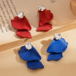 Elegant matte flower petal earrings with zircon accents in red and blue vintage style