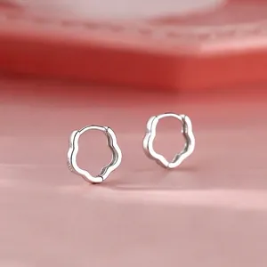 Minimalist S925 sterling silver hollow flower hoop earrings for women, set of two