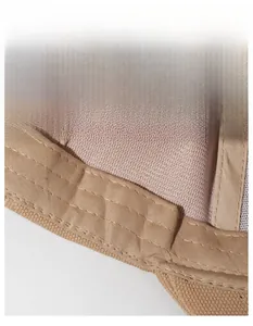 Détail du bandeau anti-transpiration et de la doublure en maille respirante de la casquette