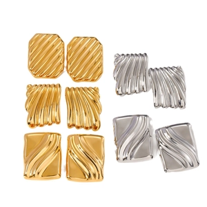 Classic 18K gold and silver stainless steel square earrings with wave texture patterns