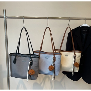 Large Capacity PU Leather Tote Bag For Women Autumn New Urban Simple Patchwork Shoulder Bag With Bear Charm Fashion Handbag