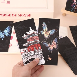 Segnalibri scratch art arcobaleno con architettura antica e motivi di farfalle colorate