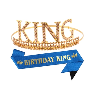 Ensemble couronne dorée pour homme avec strass et écharpe en satin bleu Birthday King