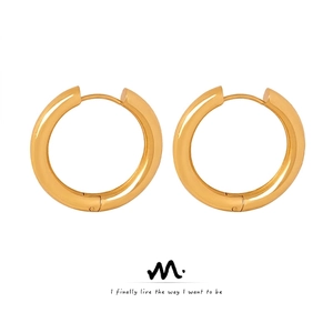 French Chic Minimalist Titanium Steel Hoop Earrings For Women Niche Design High Polished Lightweight Gold Silver Circle Earrings Jewelry