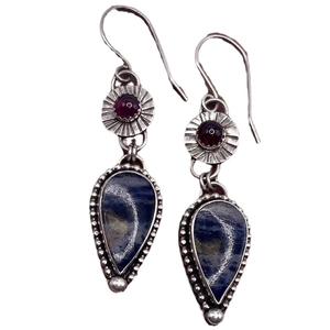 Vintage boho teardrop earrings with blue stone and red ruby inlay in retro silver