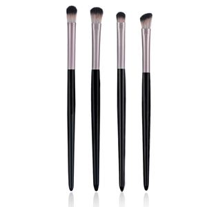 4-teiliges matt schwarzes Augen-Makeup-Pinselset mit Silberhülsen zum Verblenden