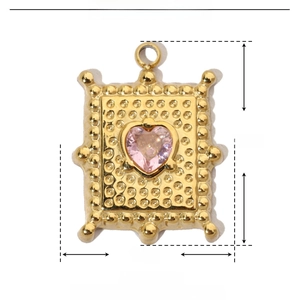 Detailed size parameters of golden stainless steel pendant with pink heart zircon