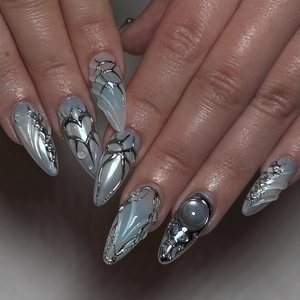 Press On Nails Y2K Cyberpunk Style 3D Relief Metal Liquid Lines Heart Pattern Almond Artificial Tips Silver Blue Trendy