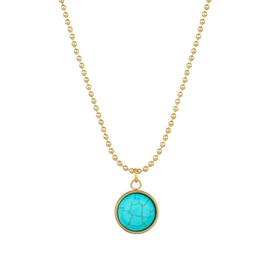 Bohemian Goldperlenkette mit rundem Malachit-Anhänger auf weißem Hintergrund präsentiert