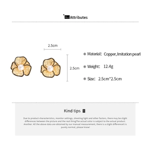 Detailed specs of 18k gold plated hollow flower earrings with white imitation pearls