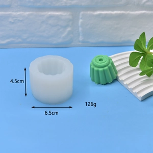 Spiral cake shaped silicone mold for DIY candles and soap, size 6.5x4.5cm, 126g weight