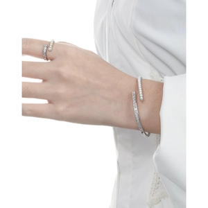 Elegant silver S925 cuff bracelet and ring set with white pearls and baguette zircons