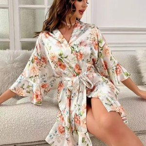 Robe De Chambre En Satin Pour Femmes Avec Imprimé Floral Col En V Manches À Volants Ceinture Polyester