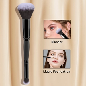 Détails du pinceau de maquillage double embout avec tête à poudre et embout pour fond de teint