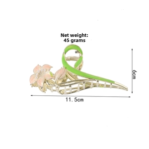 Detailed view of the tulip hair claw clip with size dimensions 11.5cm by 6cm
