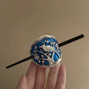 Vintage Cloisonné hair stick with blue enamel bird and floral motif in silver finish