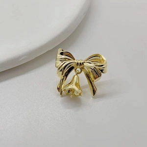 Boucles d'oreilles nœud plaqué or 14K avec pendentif cloche pour création de bijoux DIY