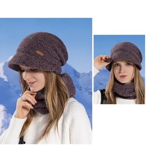 Ensemble bonnet en tricot violet et tour de cou avec doublure polaire et visière femme