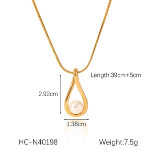 Detail view of water drop pearl pendant with 39cm+5cm gold chain dimensions and specs