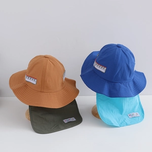 Kids outdoor quick-drying sun hat with protective neck flap and train embroidery