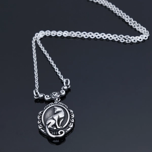 Vintage Cat Relief Pendant Necklace 316L Stainless Steel Rose Flower Connector Oxidized Silver Style Gothic Jewelry Unisex