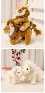Comparaison détaillée de lions en peluche marrons et blancs en tailles S et L