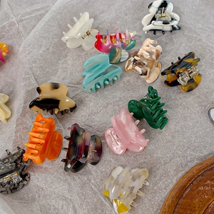 Mini Acetate Hair Claw Clips Small Geometric Colorful Marble Pattern Shark Clips For Women Bangs Side Hair Styling