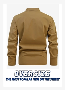 Detailansicht der khakifarbenen Oversize-Hemdjacke mit Rückennähten und Drop-Shoulder