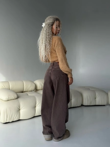 Pantaloni a zampa a vita bassa marroni da donna con maglione in stile retrò americano