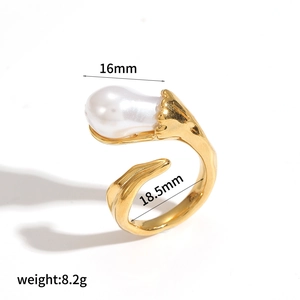 Detailed view showing 18k gold open ring measurements of 18.5mm inner diameter and 16mm pearl