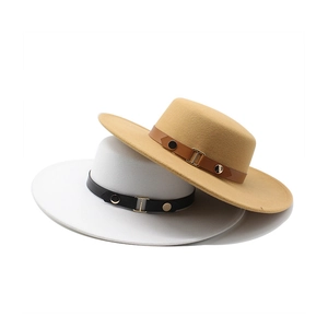 Retro British style flat top felt hats in white and camel with metal buckle leather bands