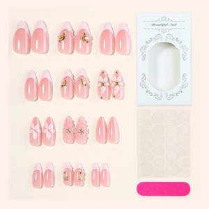 24 faux ongles amande French avec perles 3D, motifs de coquillages et kit d'application