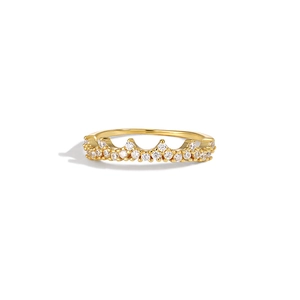 Elegant s925 silver crown ring with sparkling zircons in polished 18K gold finish