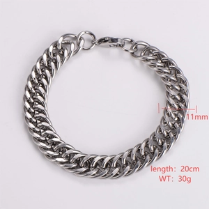 Detail view of 11mm wide silver curb chain bracelet with 20cm length and lobster clasp