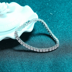 Elegant S925 sterling silver tennis bracelet with brilliant white moissanite in silver setting