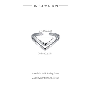 Detail view of V-shaped S925 sterling silver ring with size and weight specifications