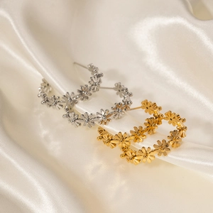Pendientes de aro con forma de margarita de acero inoxidable 18K en oro y plata