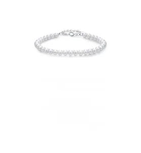 Detailed view of s925 sterling silver pearl bracelet with lobster clasp and chain