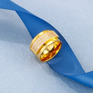Chic 18k gold plated stainless steel wide ring with four-row pavé crystals and blue ribbon