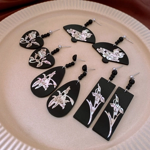 Vintage Black Dangle Earrings With 925 Sterling Silver Earring Post Shell Inlay Floral Heart Teardrop Shapes For Women