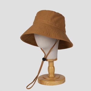 Brauner Sonnenhut aus Flammbaumwolle für Damen mit breiter Krempe und windfester Kordel