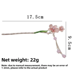 Detailansicht der Pfirsichblüten-Haarnadel mit Maßen 17,5 cm und 22 g Nettogewicht