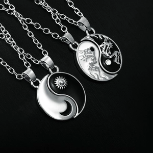Yin Yang Tai Chi Pendant Necklaces Alloy Enamel Sun Moon Dragon Tiger Magnetic Matching Jewelry For Couples Best Friends